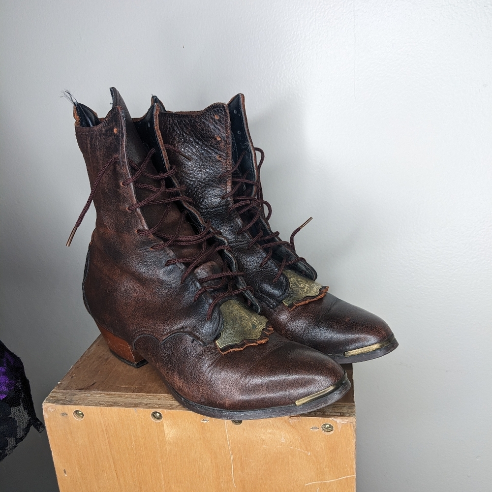Witchy Leather Boots - Picture 9 of 13
